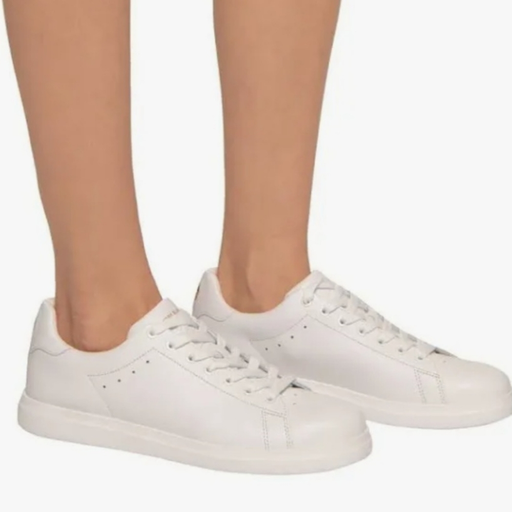 Tory Burch Howell Court Sneakers NWOT